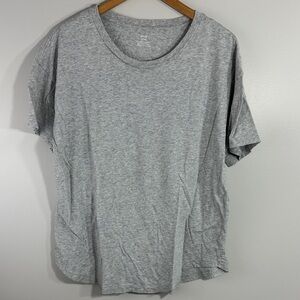 Aerie Curved Hem T-Shirt Size Medium
